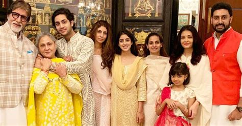 Amitabh bachchan family photo